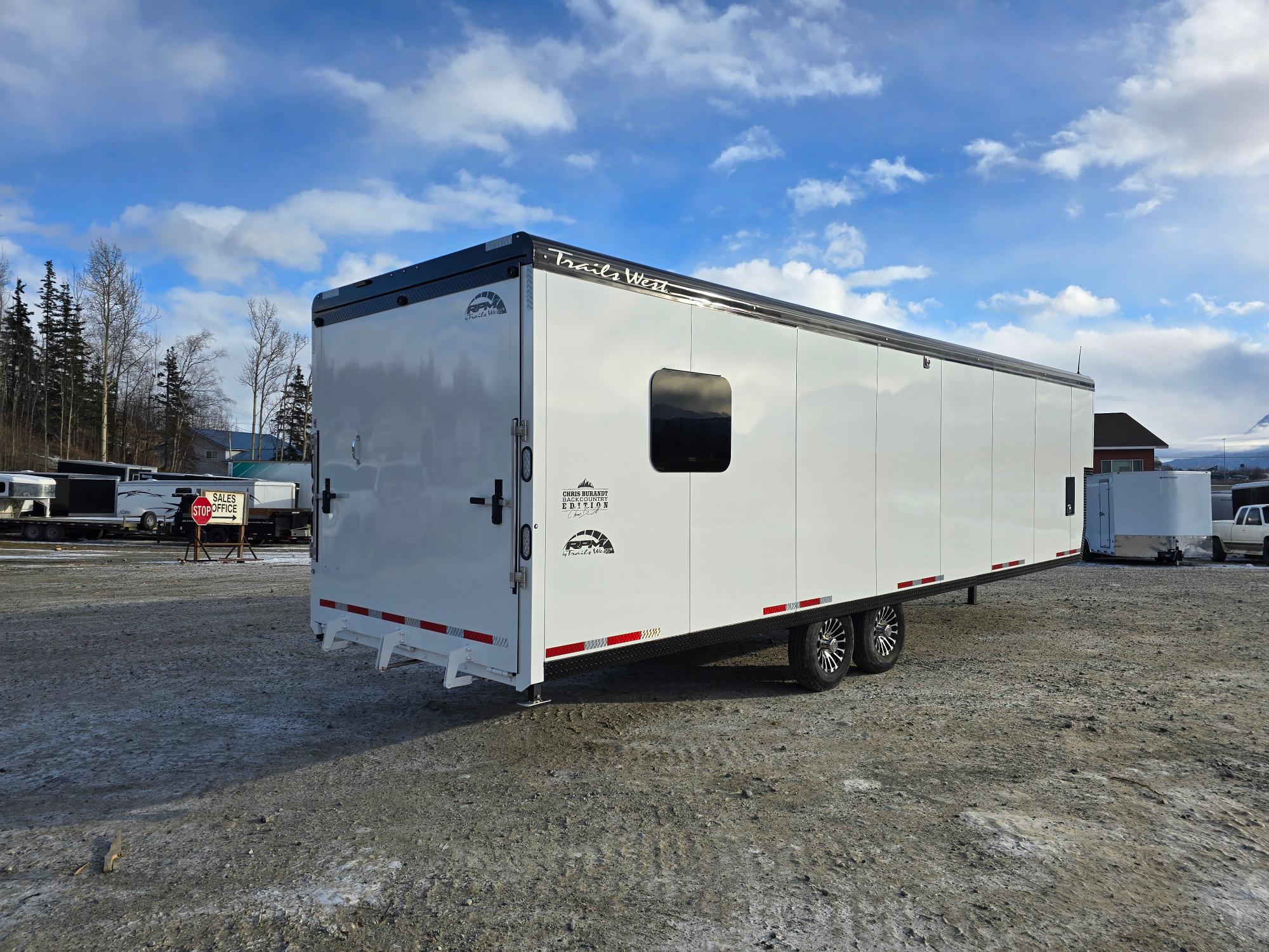 2026 trails west rpm 28' gooseneck enclosed trailer