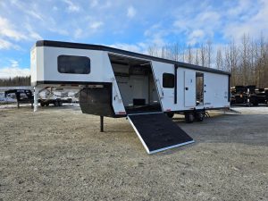 2026 trails west rpm 28' gooseneck enclosed trailer