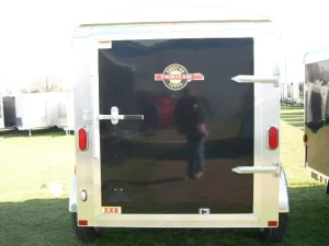 enclosed cargo trailer 5 x 8 (side door)