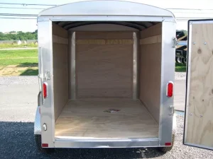 enclosed cargo trailer 5 x 8 (single rear door)